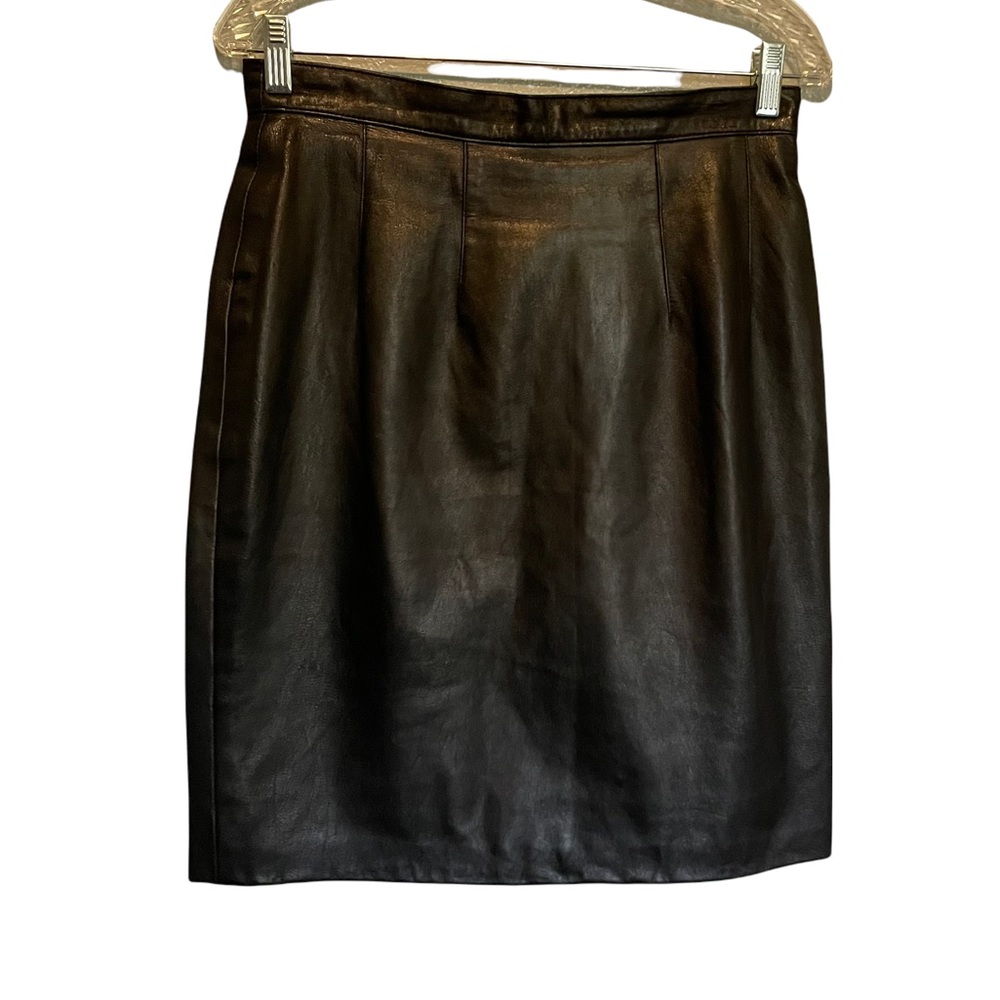 Maxima for Neiman Marcus Black Leather Pencil Skirt 12. Runs small, great shape.